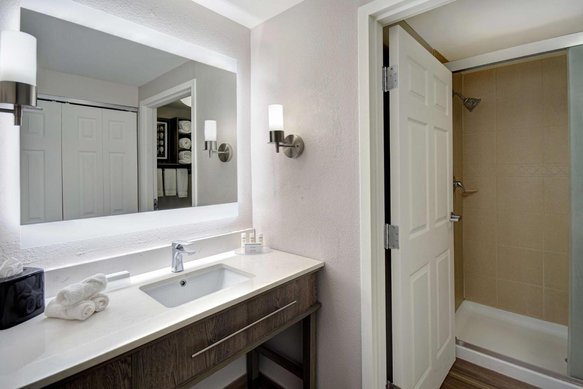 Homewood Suites Newport News - Yorktown By Hilton Экстерьер фото