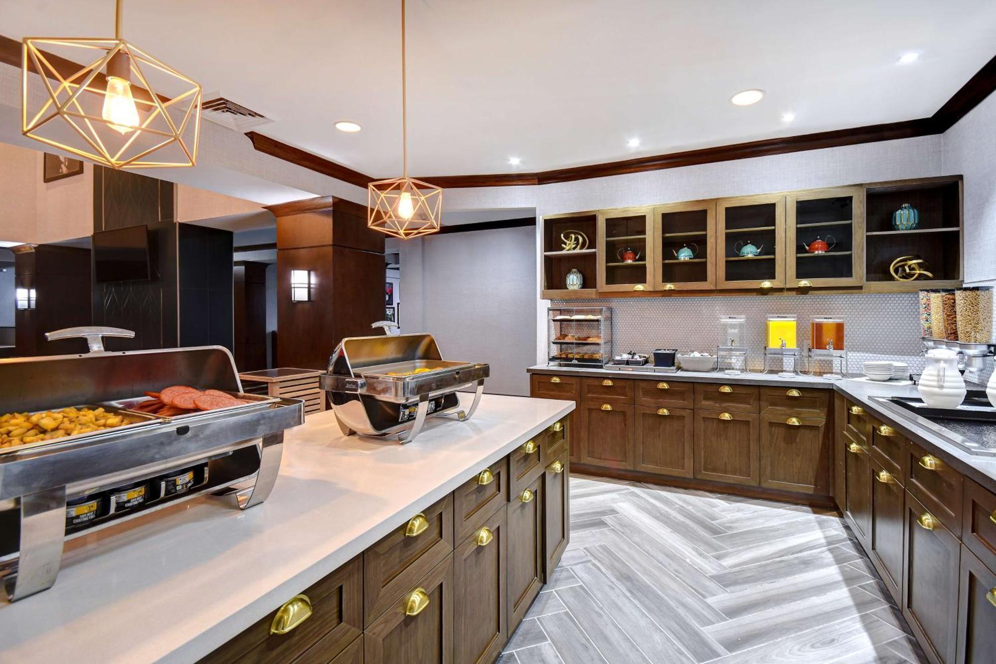 Homewood Suites Newport News - Yorktown By Hilton Экстерьер фото